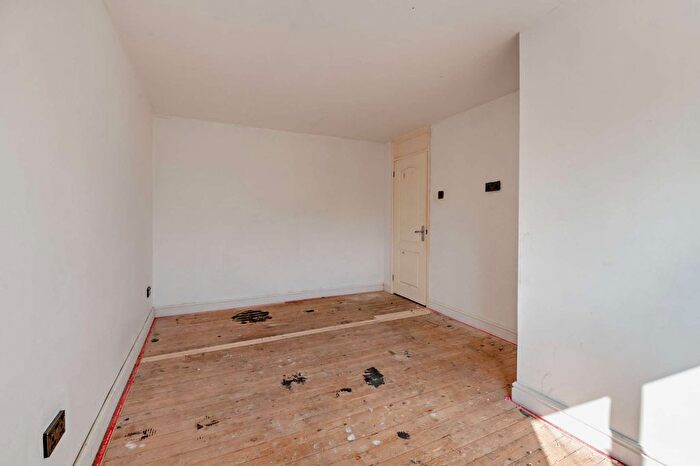 3 Bedroom Terraced House For Sale In Kirkstall Avenue, Middlesbrough, TS3