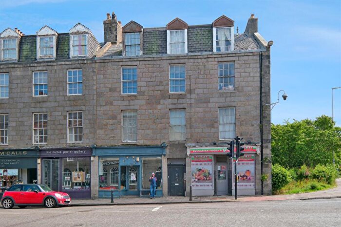 2 Bedroom Flat To Rent In King Street, Flat, Aberdeen, AB24