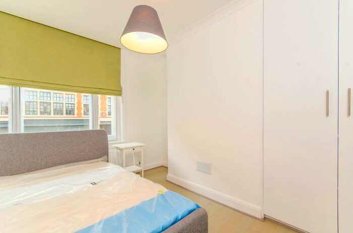 2 Bedroom Flat To Rent In Sycamore Street, Barbican, London, EC1Y