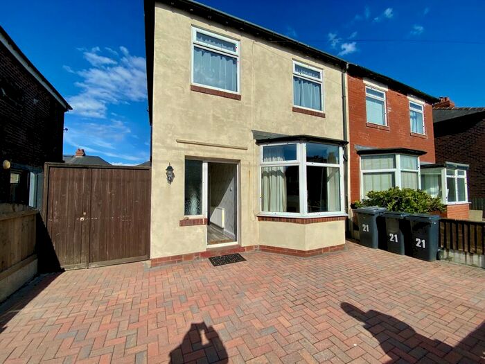 3 Bedroom House To Rent In Dalton Street, Lytham St. Annes, FY8