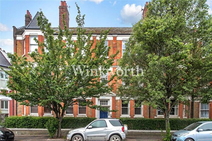 2 Bedroom Apartment For Sale In St. Ann's Road, London, N15