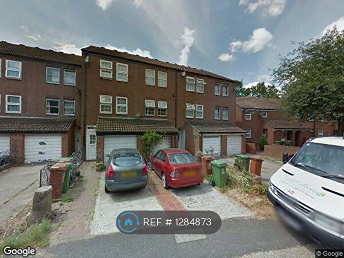 4 Bedroom Terraced House To Rent In Fieldfare Road, London, SE28