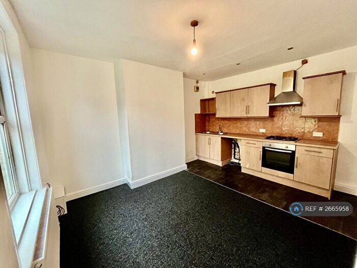 2 Bedroom Terraced House To Rent In Lowerhouses Lane, Huddersfield, HD5