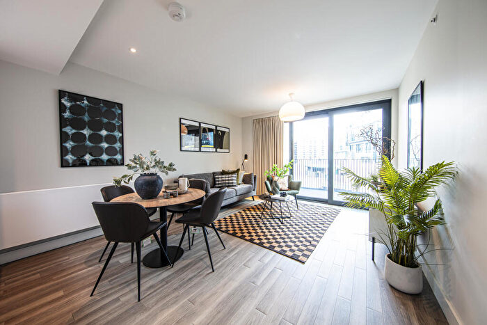 2 Bedroom Flat To Rent In Alameda, Olympic Way, HA9