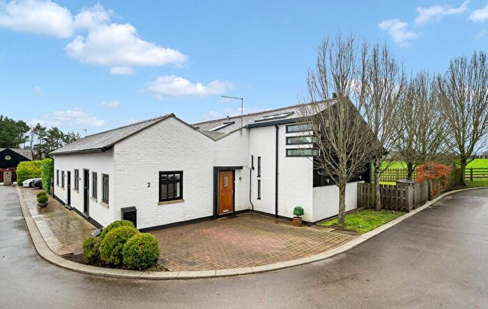 3 Bedroom Barn Conversion For Sale In Macclesfield Road, Over Alderley, Macclesfield, SK10