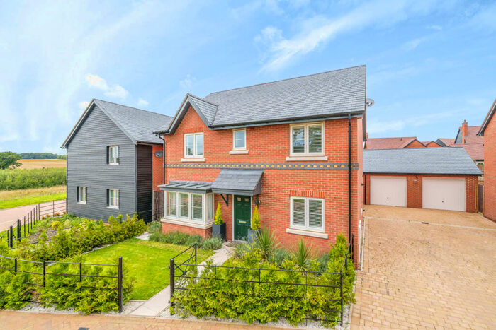 4 Bedroom Detached House To Rent In Flowercrofts, Rotherfield Greys, Henley-on-Thames, Oxfordshire, RG9