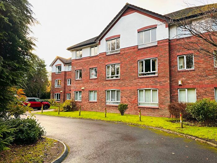 1 Bedroom Flat For Sale In Edge Lane, Stretford, M32