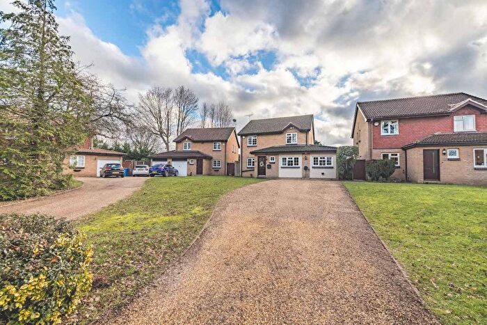 4 Bedroom Detached House For Sale In Ruscombe Gardens, Datchet, SL3