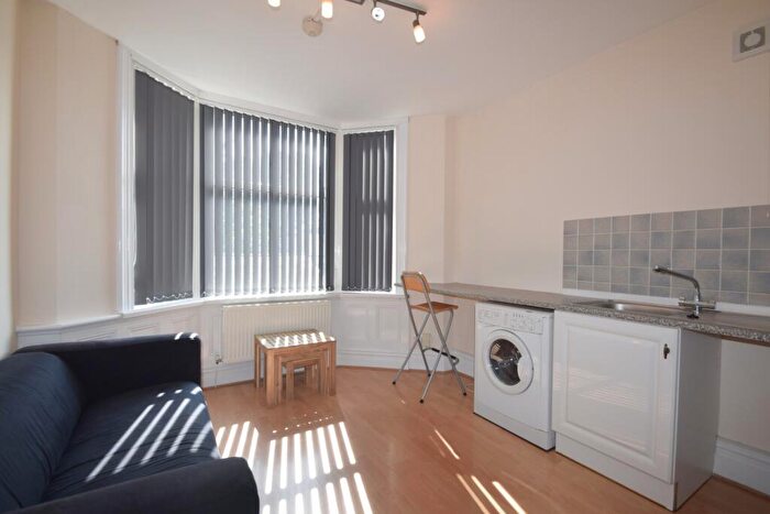 1 Bedroom Flat To Rent In Marlborough Road, Roath, CF23