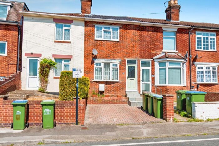2 Bedroom Terraced House For Sale In Waverley Road, Southampton, Hampshire, SO15