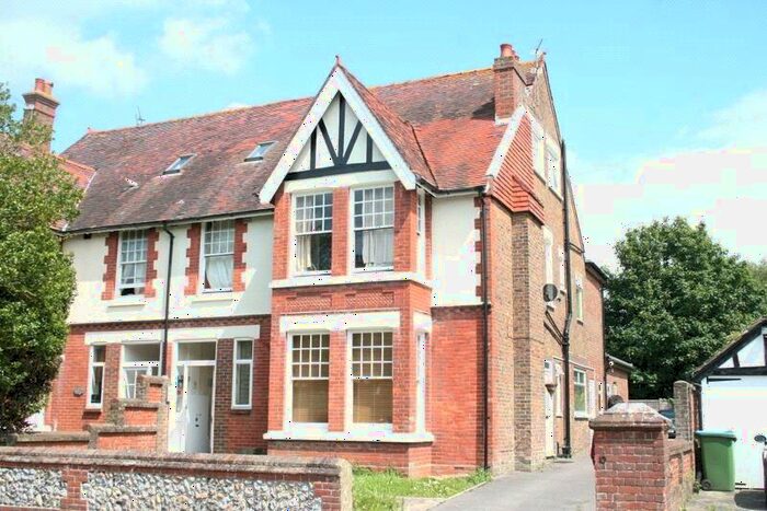 1 Bedroom Apartment To Rent In Goda Road, Littlehampton, West Sussex, BN17