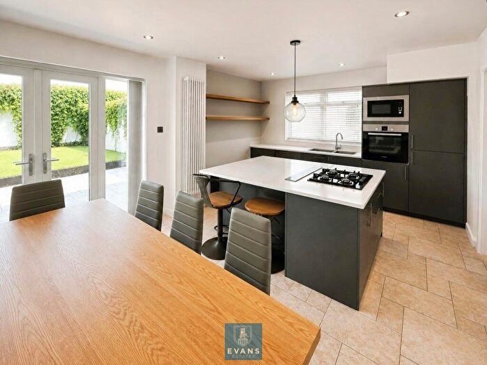 3 Bedroom Semi-Detached House For Sale In Haytor Rise, Coventry, CV2
