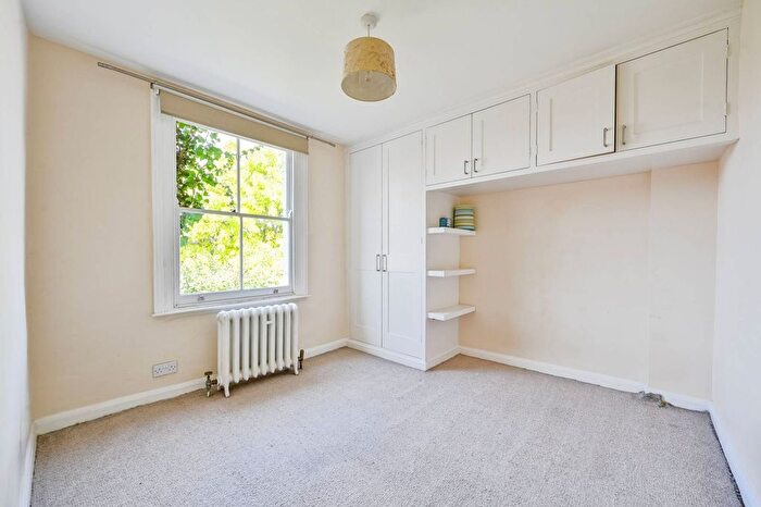 2 Bedroom Flat To Rent In Brand Street, Greenwich, London, SE10