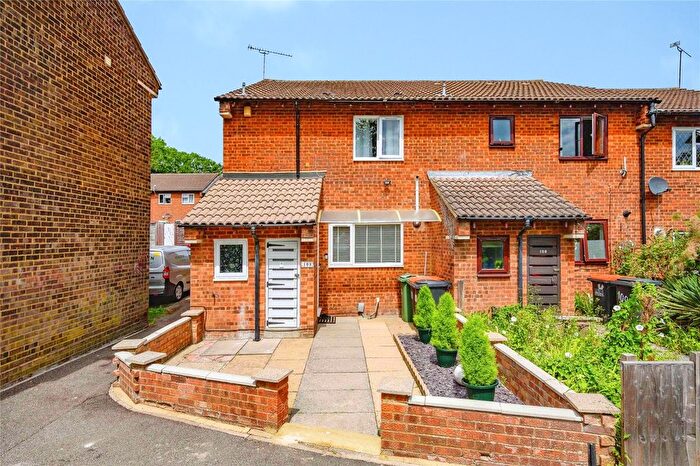 3 Bedroom End Terrace House For Sale In Spoondell, Dunstable, Bedfordshire, LU6