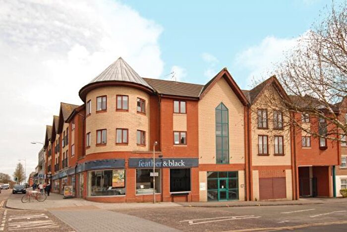 2 Bedroom Flat To Rent In New High Street, Oxford, OX3
