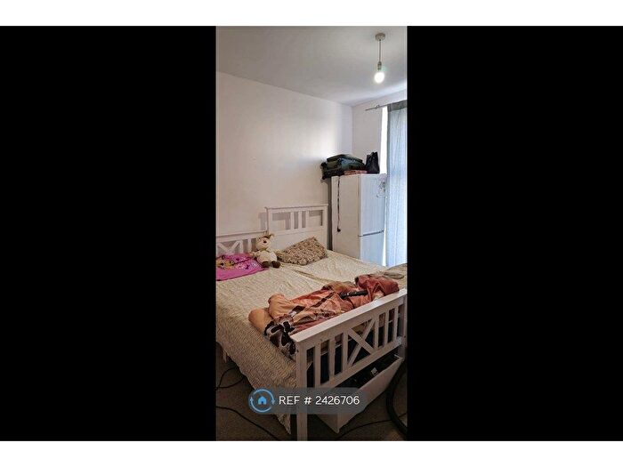 Studio To Rent In High Street, Cheltenham, GL50
