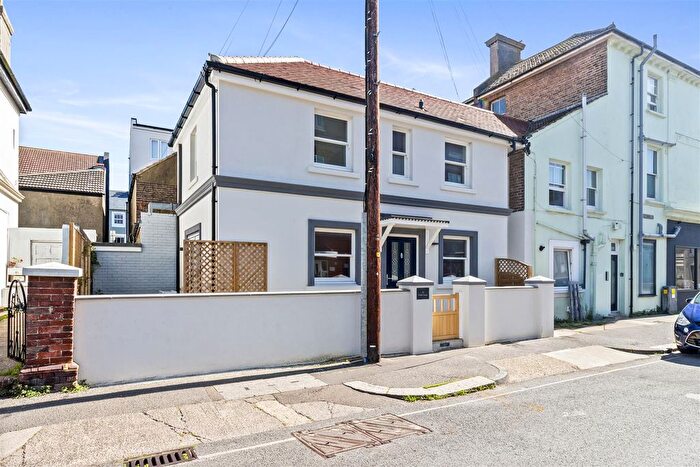 2 Bedroom Property To Rent In Eriswell Road, Worthing, BN11