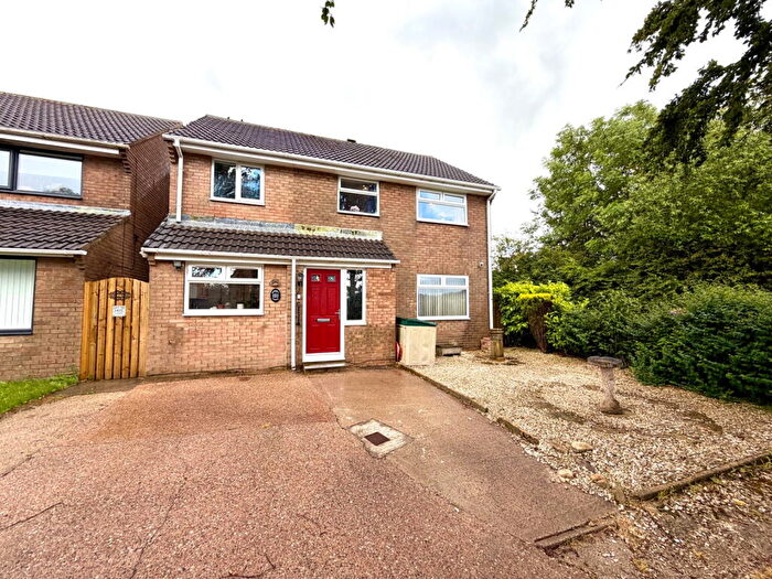 4 Bedroom Detached House For Sale In Bluebell Avenue, Penistone, Sheffield, S36
