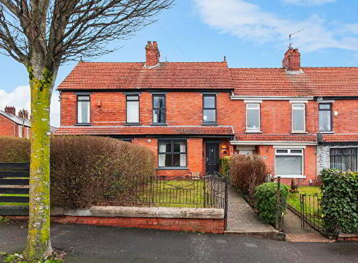 3 Bedroom Mid Terraced House For Sale In Crumlin Road, Belfast, BT14
