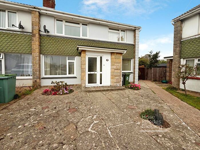 2 Bedroom Maisonette For Sale In Grasmere Avenue, Ryde, Isle Of Wight, PO33