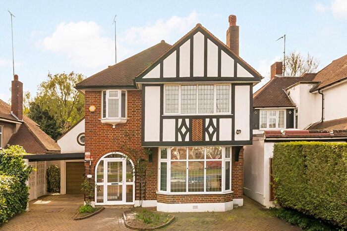 4 Bedroom Property To Rent In Sudbury Court Drive, Harrow, HA1