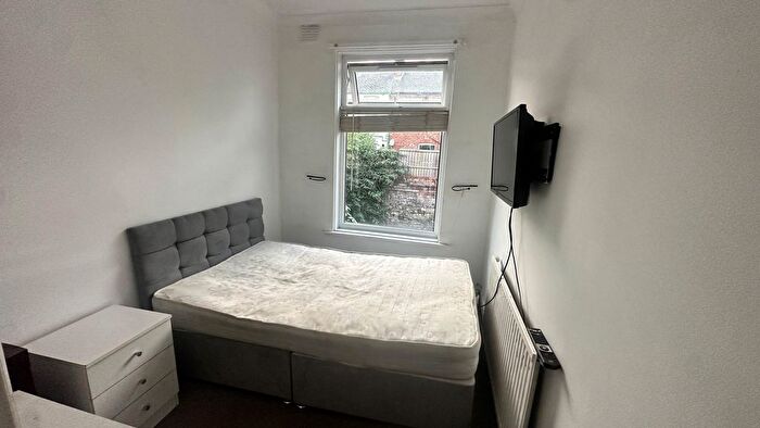 4 Bedroom Semi-detached House To Rent In Edmund Road(Bills Included), Sheffield, S2
