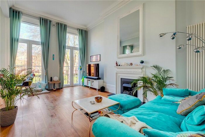 2 Bedroom Flat To Rent In Nevern Square, Earls Court, London, SW5