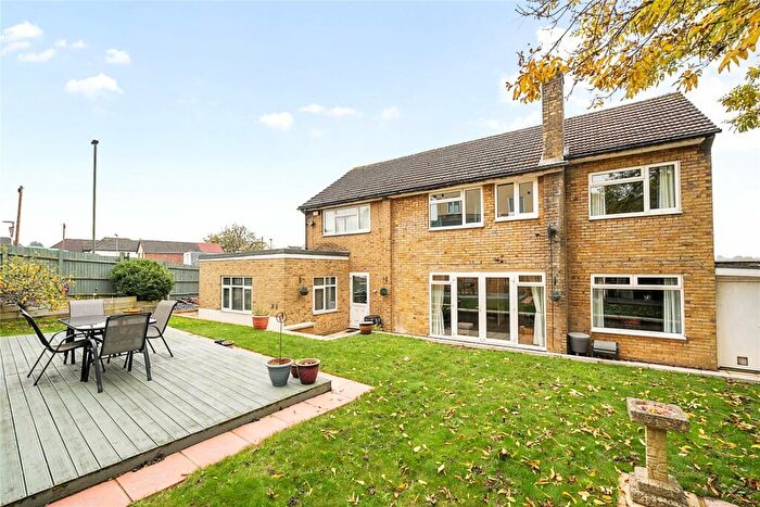 5 Bedroom Detached House For Sale In Glentrammon Road, Orpington, BR6