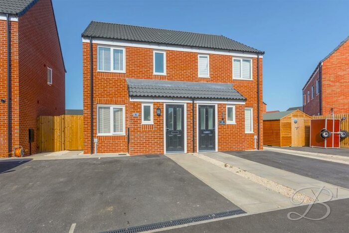 2 Bedroom Semi-Detached House To Rent In Peregrine Gardens, Clipstone Village, Mansfield, NG21