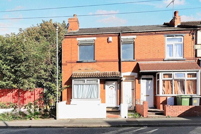 3 Bedroom End Of Terrace House For Sale In Martin Street, Parkfields, Wolverhampton, WV4
