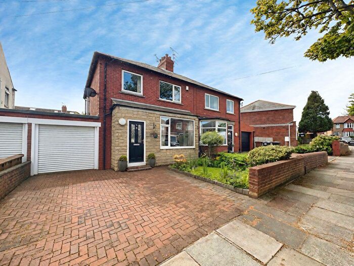 3 Bedroom Semi-Detached House For Sale In Melbourne Crescent, Whitley Bay, NE25