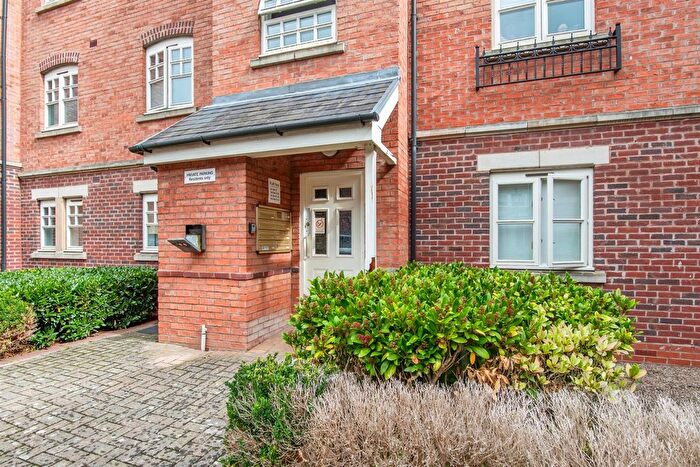 2 Bedroom Penthouse For Sale In Friar Court, Worcester, WR1