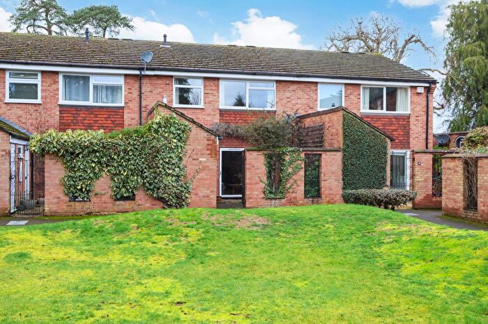 4 Bedroom Terraced House For Sale In Gower Road, Weybridge, Surrey, KT13