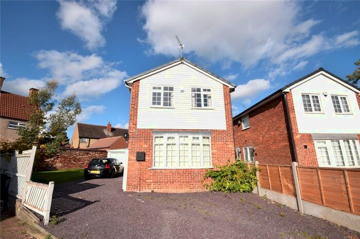 3 Bedroom Detached House To Rent In Red Lodge Close, Leeds, West Yorkshire, LS8