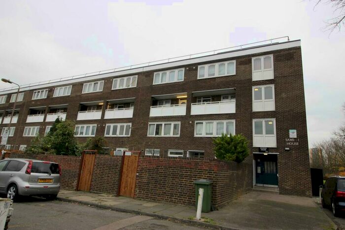 3 Bedroom Apartment To Rent In Maxey Road, Woolwich, SE18