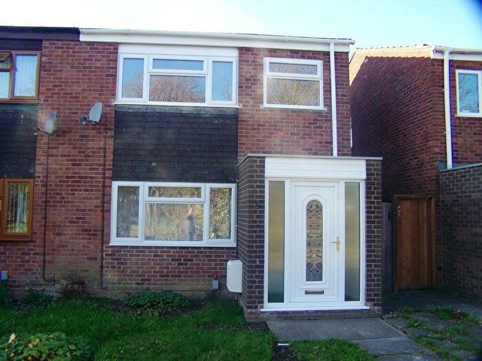 3 Bedroom House To Rent In Bramber, Tamworth, B77