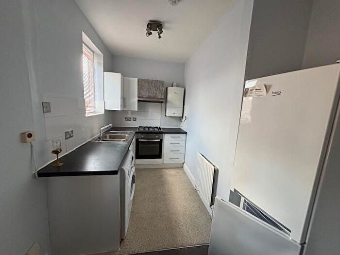 1 Bedroom Flat To Rent In Holmesdale Road, South Norwood, SE25