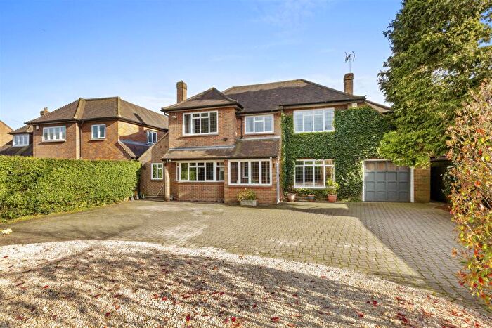 5 Bedroom Detached House For Sale In Marlow Road, High Wycombe, HP11