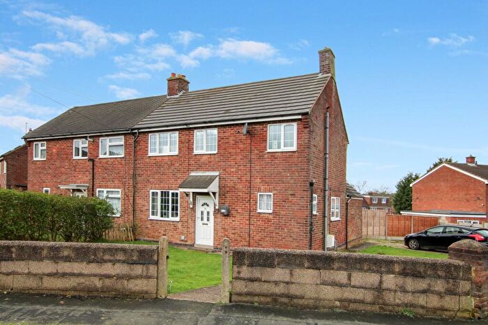 3 Bedroom Semi-Detached House For Sale In Elmsdale Road, Hartshorne, Hartshorne, Swadlincote, DE11