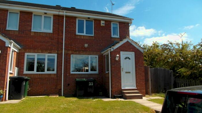 3 Bedroom Semi-Detached House To Rent In Bishops Garth, Bentley, Doncaster, DN5