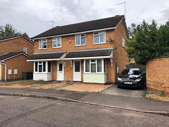 3 Bedroom Semi-Detached House To Rent In Flamborough Close, Woodston, Peterborough, PE2