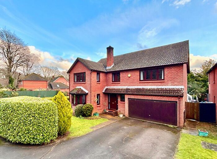 5 Bedroom Detached House For Sale In Otterbourne, Winchester, SO21