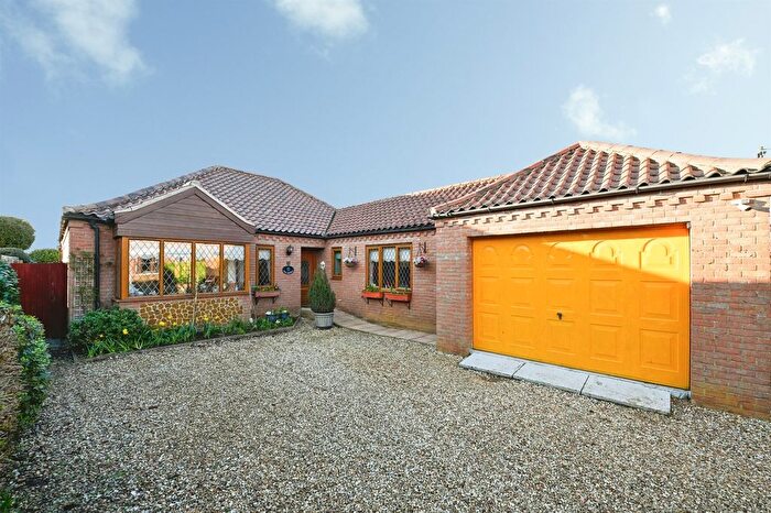 3 Bedroom Detached Bungalow For Sale In Wilton Road, Heacham, King's Lynn, PE31
