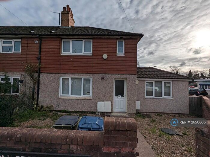 2 Bedroom Flat To Rent In Donnington Bridge Road, Oxford, OX4