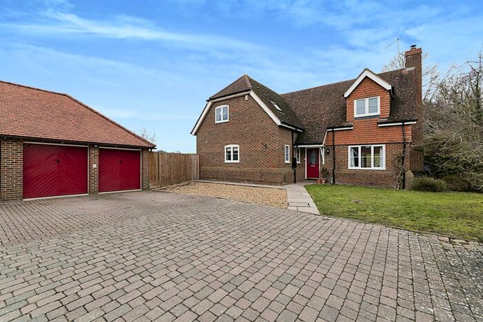 4 Bedroom Detached House For Sale In Swann's Close, Tadlow, Royston, SG8