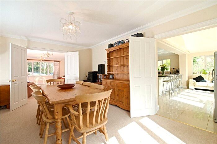5 Bedroom Detached House For Sale In Towcester Road, Blisworth, Northamptonshire, NN7