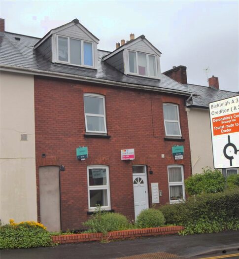 1 Bedroom Flat To Rent In West Exe South, Tiverton, Devon, EX16
