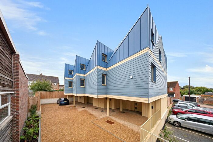 3 Bedroom Terraced House For Sale In Goldsmith Mews, Gravesend, Kent, DA12