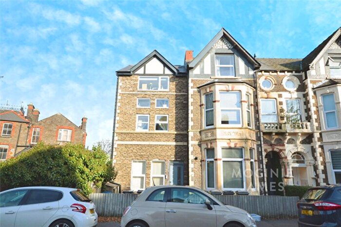 2 Bedroom Apartment For Sale In Connaught Road, Roath, Cardiff, CF24