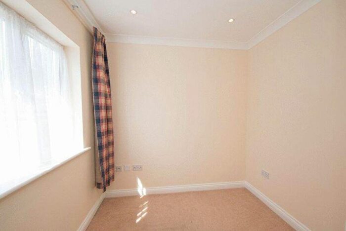 5 Bedroom House To Rent In Willowmead Close, Runcton, PO20